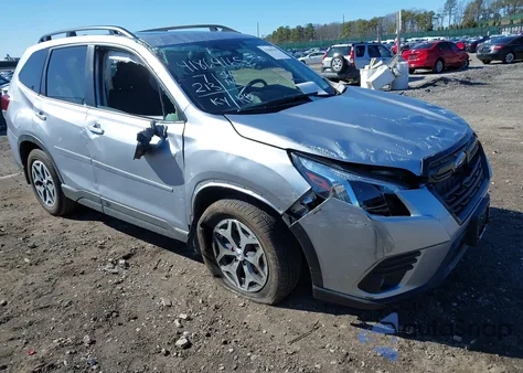 2024 Subaru Forester Premium z USA, uszkodzony, nr VIN JF2SKADC8RH481385